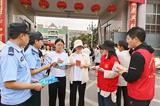 里夫斯谈对阵步行者：他们的比赛节奏很快 要高度重视退防